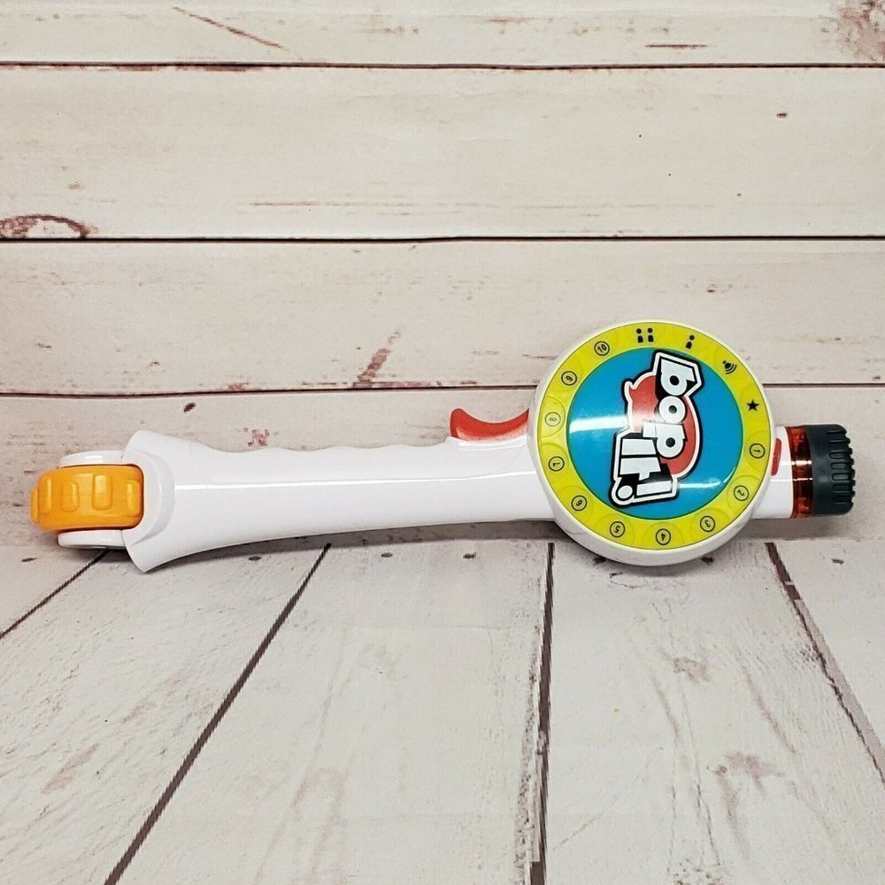 Hasbro 12" Bop It 2017 Handheld Game